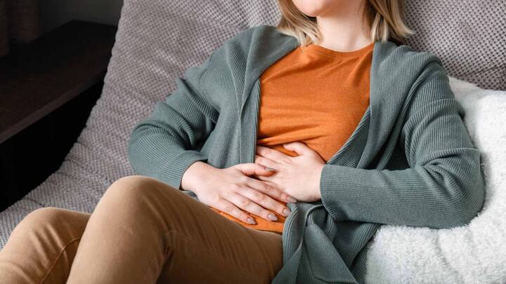 ਪਾਣੀ ਪੀਣ ਦਾ ਤਰੀਕਾ ਬਦਲੋ : ਖਾਣਾ ਖਾਣ ਤੋਂ ਤੁਰੰਤ ਬਾਅਦ ਪਾਣੀ ਨਾ ਪੀਓ। ਜੇਕਰ ਤੁਸੀਂ ਪਾਣੀ ਪੀਣਾ ਚਾਹੁੰਦੇ ਹੋ ਤਾਂ ਖਾਣਾ ਖਾਣ ਤੋਂ ਅੱਧਾ ਘੰਟਾ ਪਹਿਲਾਂ ਜਾਂ ਇੱਕ ਘੰਟਾ ਬਾਅਦ ਪੀਓ।