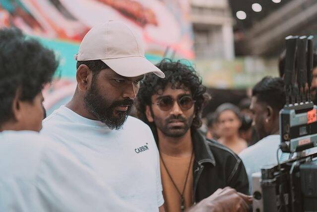 லவ் இன்சூரன்ஸ் கம்பெனி படத்தை விக்னேஷ் சிவன் இயக்கி வருகிறார். இப்படத்திற்கு இதற்கு முன் லவ் இன்சூரன்ஸ் கார்ப்பரேஷன் என தலைப்பிடப்பட்டிருந்த நிலையில் சில காரணங்களால் டைட்டிலை படக்குழு மாற்றியுள்ளது.