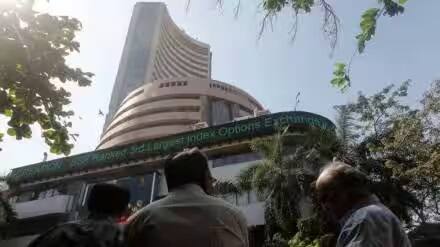 bse sensex up nse nifty down bank stocks down share bazaar mein tezi Stock Market Update: શેર બજારમાં તેજી, સેન્સેક્સ 80,100 ને પાર અને બેન્ક શેરમાં કડાકો