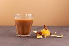 Ginger Tea In Monsoon: बरसात में पिएं इम्यूनिटी बूस्टर चाय, बीमारियां हो जाएंगी नौ दो ग्यारह