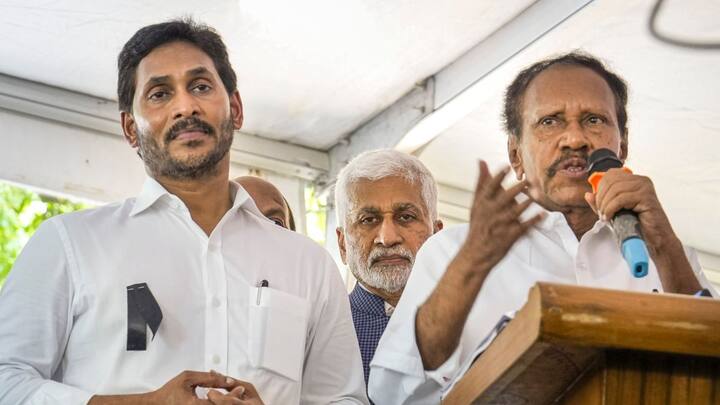 चंद्रबाबू नायडू के सीएम बनते ही वाईएसआरसीपी के जगन मोहन रेड्डी पर कभी भ्रष्टाचार के आरोप लग रहे हैं तो कभी अटेम्प्ट टू मर्डर के.