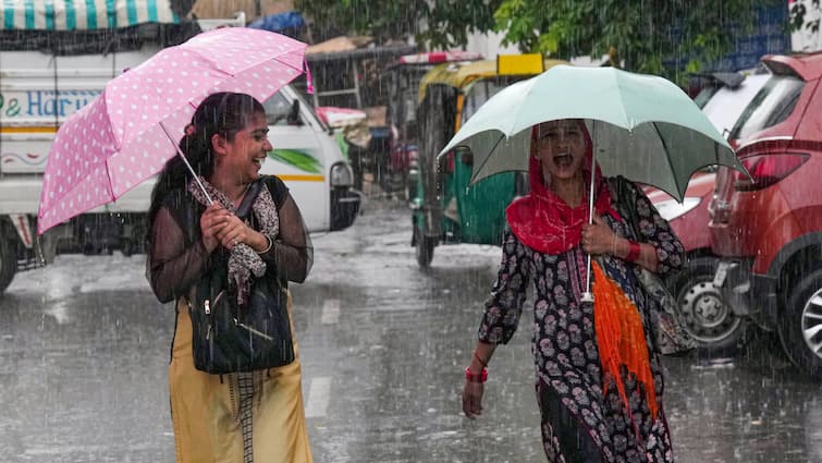 MP Rain Forecast Heavy Rain in Bhopal Sehore Vidisha IMD Issued Orange Alert ANN एमपी के इन जिलों में सुबह से हो रही झमाझम बारिश, IMD ने जारी किया भारी बरसात का अलर्ट, जानें अपडेट