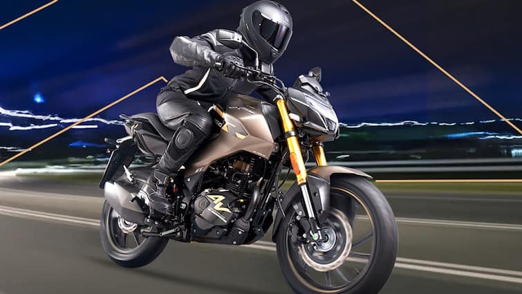 2024 Hero Xtreme 160R 4V sports bike launched new updated features design price rival tvs apache know details here 2024 Hero Xtreme 160R 4V: मार्केट में गर्दा उड़ाने आ गई नई हीरो बाइक, दमदार पावरट्रेन के साथ गजब के फीचर्स, जानें कीमत