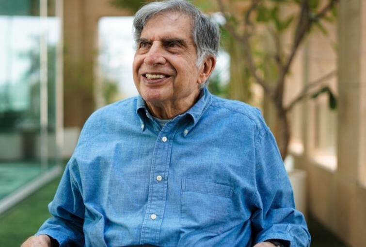 Ratan Tata: रतन टाटा ने अपनी तबियत खराब होने की खबर को बताया अफवाह, कहा- वो स्वस्थ हैं