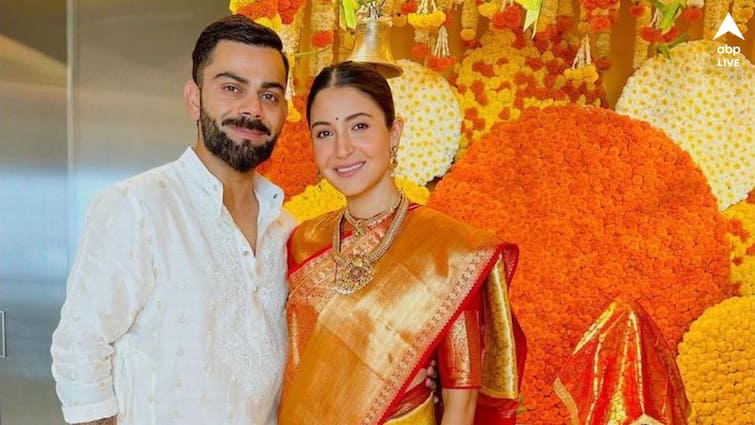 Virat Kohli and Anushka Sharma spotted in Krishna Das Kirtan in London video goes viral Virat-Anushka Kirtan: নাম কীর্তনে হাজির তারকা দম্পতি, ভাইরাল হল বিরাট, অনুষ্কার ভিডিও