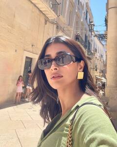 Pooja Hegde Photos : இத்தாலியை சுற்றி வரும் பீஸ்ட் நடிகை பூஜா!