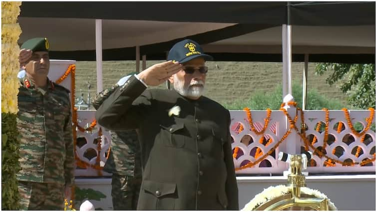 PM Narendra Modi Kargil Vijay Diwas 2024 Message to Pakistan Agniveer Scheme Dras Ladakh Kargil Diwas 2024: PM Modi Slams Pakistan For Waging 'Proxy War' Against India, Calls It 'Masters Of Terror'