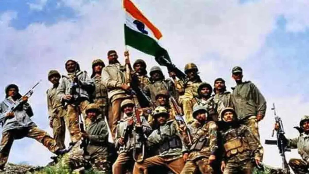 Kargil Vijay Din :  सर्वात भयंकर, दीर्घकाळ चालणारे युद्ध, जेव्हा भारतीय लष्करानं पाकिस्तानी सैन्याला धूळ चाखली! प्रत्येकाला 'या' शौर्याबद्दल 10 गोष्टी माहित हव्या