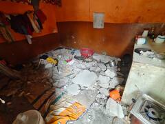 दिल्ली में भरभरा कर गिरा छत का हिस्सा, मासूम की दर्दनाक मौत, परिवार के 5 सदस्य घायल