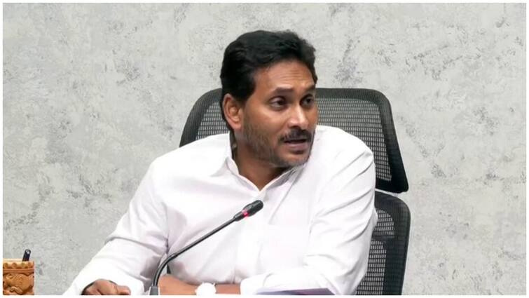 YSRCP Chief jagan press meet hot comments on ap cm chandra babu and budget Jagan: హామీలు అమలు చేయాల్సి వస్తుందనే బడ్జెట్‌ పెట్టడం లేదు- చంద్రబాబుపై జగన్ సంచలన ఆరోపణలు