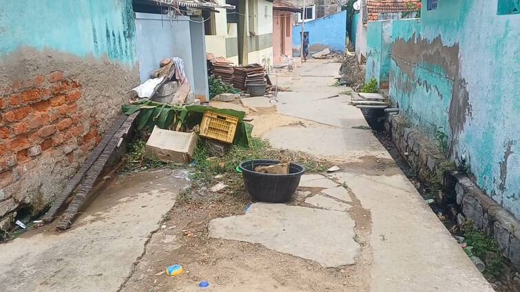 Dharampuri news Harur Town Panchayat Ambedkar Nagar has a dilapidated concrete road and people are suffering without sewerage - TNN நல்லா இருந்த ரோட்ட ஒடச்சி வச்ச டவுன் பஞ்சாயத்து - நடக்க முடியலைனு மக்கள் கண்ணீர்