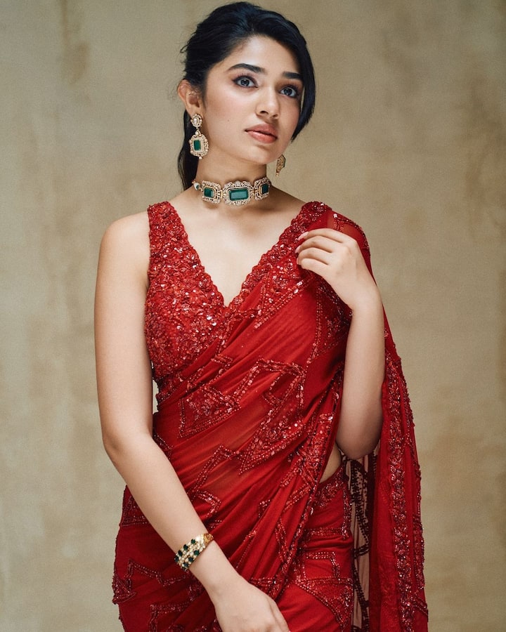 కృతి శెట్టి (Image Credit: Krithi Shetty/Instagram)