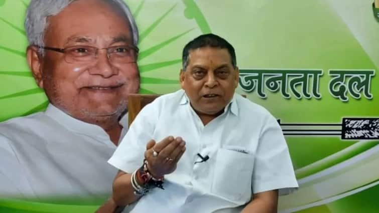 Bihar jdu mlc neeraj kumar reaction on rjd leader sunil singh statement over cm nitish kumar ann Bihar Politics: 'पेट में दर्द है तो सिर दर्द की दवा खाने से...', सुनील सिंह पर ऐसा क्यों बोले JDU प्रवक्ता नीरज कुमार?