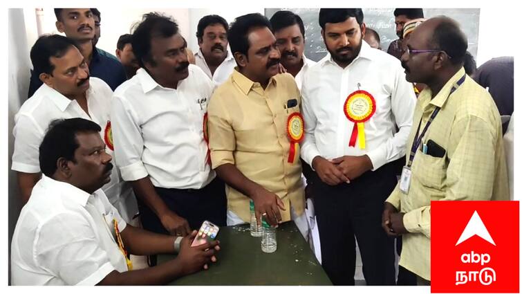 Mayiladuthurai college students hostel mla team visit - TNN நெளிந்த பூச்சி புழுக்கள்; அலுவலர்களை லெப்ட் ரைட் வாங்கிய செல்வப் பெருந்தகை - நடந்து என்ன?