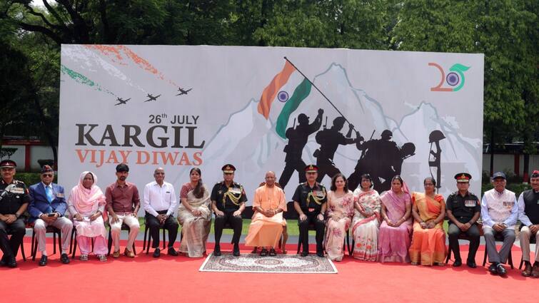 Kargil Vijay Diwas cm yogi adityanath addressed in lucknow program ann Kargil Vijay Diwas: 'जवानों से के साथ हमेशा खड़ी है राज्य सरकार,' कारगिल विजय दिवस पर बोलें सीएम योगी