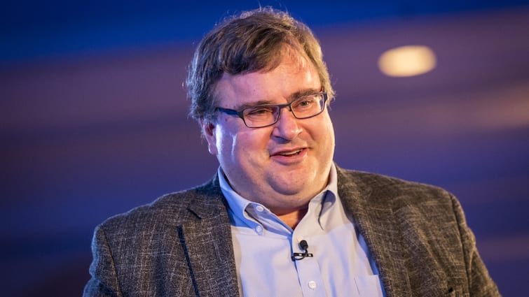 LinkedIn Reid Hoffman Predicts 10 Years From Now There Will Be No 9 To 5 Jobs 10 Years From Now, There Will Be No 9-5 Jobs, LinkedIn's Reid Hoffman Predicts