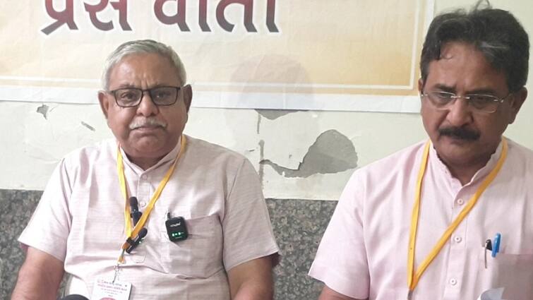 Vishva Hindu Parishad General Secretary Bajrang Lal Bagda Said today time Hindu population in danger Rajasthan ANN विश्व हिंदू परिषद के केंद्रीय महामंत्री ने हिंदू जनसंख्या को खतरा बताया, बोले- 'हर घर में दो से तीन...'