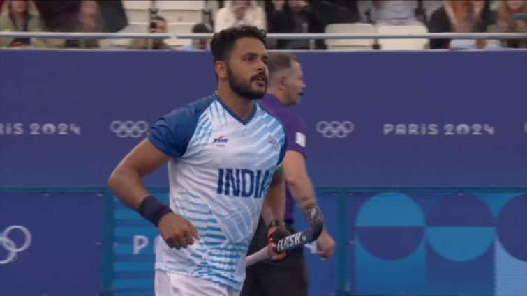 India vs New Zealand Mens Hockey Paris Olympics 2024: Harmanpreet Singh Late Goal Off Penalty Stroke Helps India Beat NZ 3-2 India vs New Zealand Men's Hockey Olympics 2024: Harmanpreet's Late Penalty Stroke Goal Helps India Beat NZ 3-2