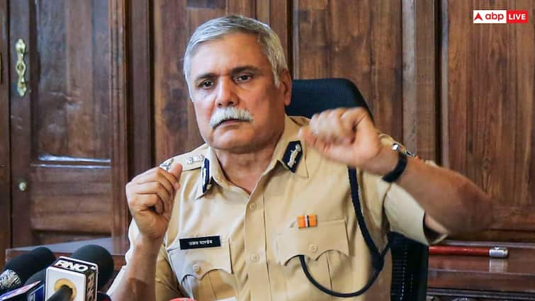 Maharashtra Former DGP Sanjay Pandey will contest assembly elections from Versova Constituency महाराष्ट्र के पूर्व डीजीपी ने बढ़ा दी MVA और NDA की टेंशन, इस सीट से लड़ेंगे विधानसभा चुनाव