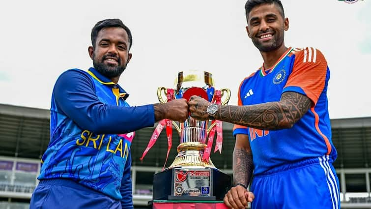 Sri Lanka Captain Charith Asalanka Win The Toss Elected To Bowl IND vs SL 1st T20 Playing XI Sports News IND vs SL: टीम इंडिया की प्लेइंग इलेवन ने चौंकाया, श्रीलंका के खिलाफ मैदान में देखें कौन-कौन उतरेगा