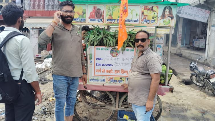 Aligarh Akhand Bharat Hindu Sena president Big announcement everywhere name plates and flags installed ann अलीगढ़ में अखंड भारत हिंदू सेना के अध्यक्ष का बड़ा ऐलान, हर जगह लगाई जाएगी नाम प्लेट और झंडी