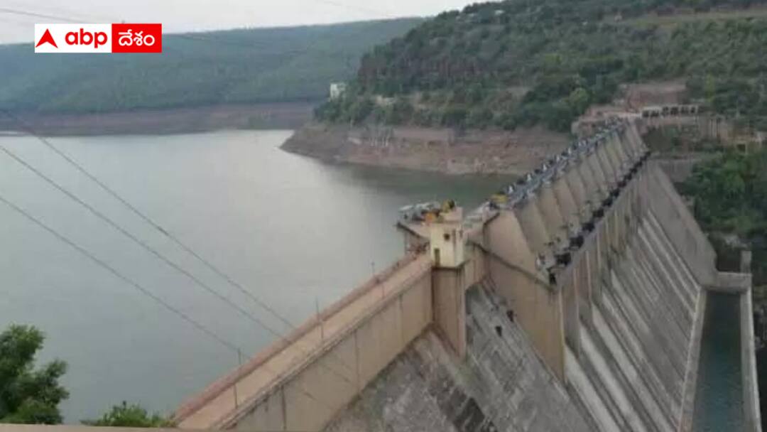 Krishna Floods : ఇదే వరద కొనసాగితే వారంలో డ్యాములు ఫుల్ - ఆశలు రేపుతున్న కృష్ణా జలకళ Water is sure to feature in Krishna projects Krishna Floods : ఇదే వరద కొనసాగితే వారంలో డ్యాములు ఫుల్ - ఆశలు రేపుతున్న కృష్ణా జలకళ