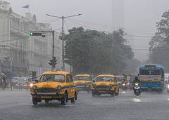 Weather Alert: নিম্নচাপের জেরে দুর্যোগ বাংলায়! আগামী ৭ দিন ভারী বৃষ্টি কোন কোন জেলায়?