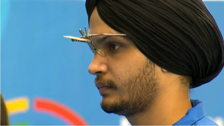 Paris Olympics 10m Air Pistol Men's Qualification Arjun Singh Cheema  Sarabjot  singh Paris Olympic:பாரீஸ் ஒலிம்பிக்.. ஏர் பிஸ்டல் பிரிவு; ஆரம்பமே சோகம்! இந்திய வீரர்கள் ஏமாற்றம்