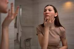 Skin Care Tips: રાત્રે ભૂલથી પણ આ વસ્તુ ન પીવી નહીંતર ચહેરા પર લાલ ફોલ્લીઓ દેખાવા લાગશે