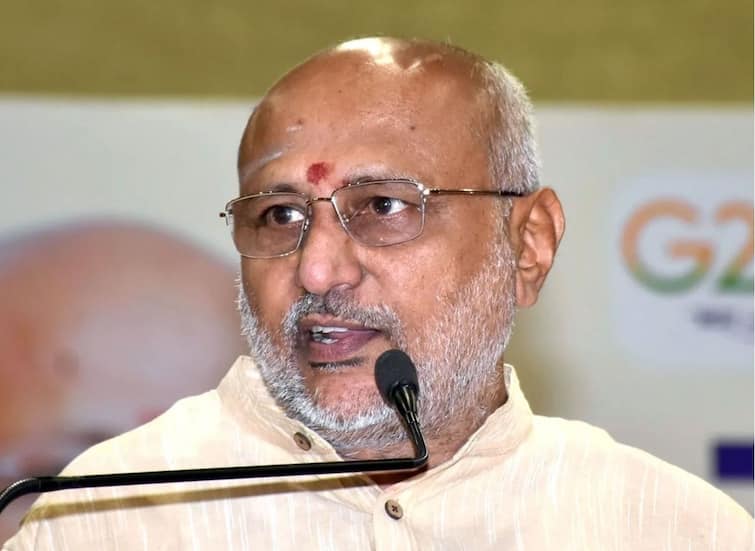 Radhakrishnan Set for First Formal Talks With Party Leaders on Oct 7