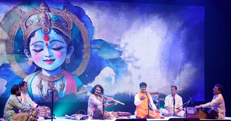 Hey Govind Chennai Music academy Bhajan Chennai Hey Govind : சென்னை மியூசிக் அகாதமியில் நடைபெற்ற 