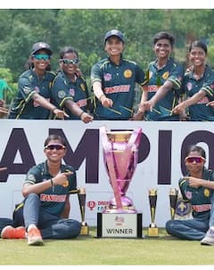 Team India: ਖਿਡਾਰਣਾਂ ਨੂੰ ਨਿਊਡ ਹੋਣ ਲਈ ਕਹਿੰਦਾ ਸੀ ਕੋਚ, ਦਿੱਗਜ ਵੱਲੋਂ ਬਲਾਤਕਾਰ ਦੇ ਦੋਸ਼ ਕਬੂਲੇ ਜਾਣ 'ਤੇ ਮੱਚੀ ਹਲਚਲ