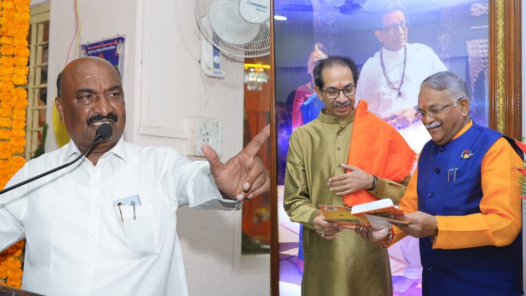 Sandipanrao Bhumre Chandrakant Khaire enthusiasm is not yet satisfied bring candidature in Aurangabad West, Sandipan Bhumre open challenge Chhatrapati Sambhajinagar Maharashtra Politics Marathi News Sandipanrao Bhumre : चंद्रकांत खैरेची हौस अजून फिटलेली नाही, औरंगाबाद पश्चिममध्ये उमेदवारी आणून दाखवा, संदिपान भुमरेंचे ओपन चॅलेंज