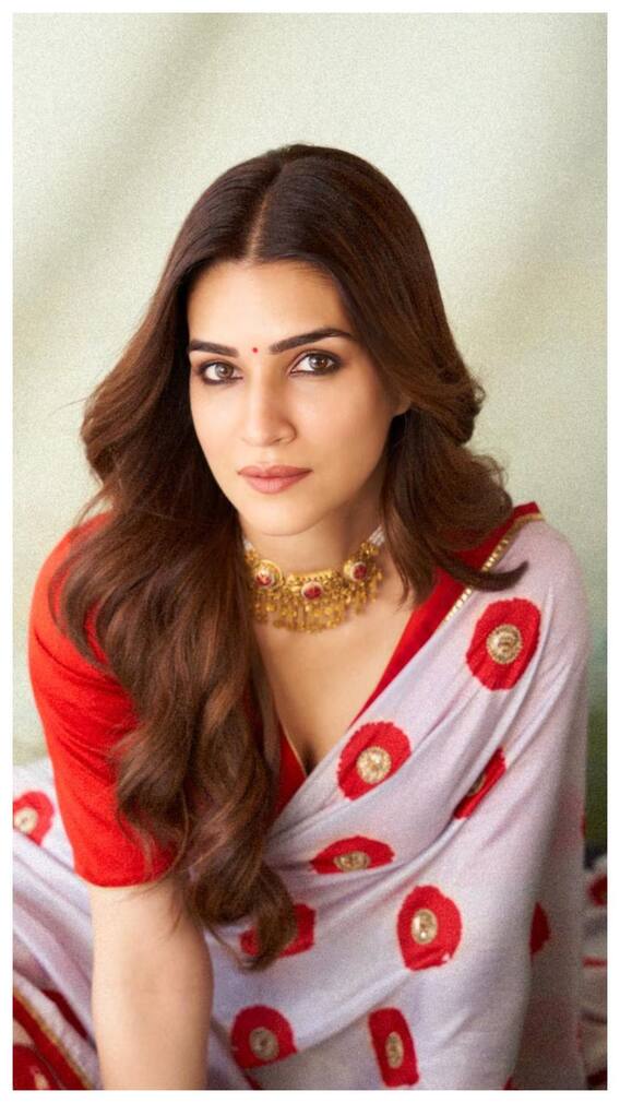 जानिए फिल्मों के अलावा कहां से मोटी कमाई करती हैं कृति सेनन