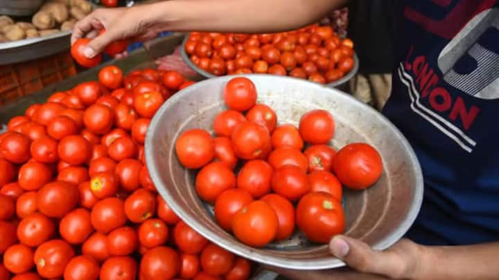 According to data from the Ministry of Consumer Affairs, the retail price of tomatoes in Delhi was Rs 77 per kg on July 27. Depending on the quality and location, rates have gone up to over Rs 80 per kg in some areas. Heavy rains in tomato producing areas for the last few days have affected supplies.