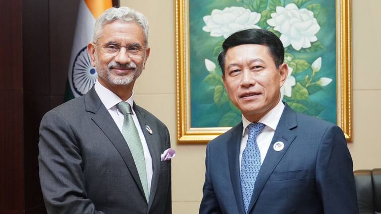 S Jaishankar Laos Visit Launches Special Stamp During Bilateral Meeting With Foreign Minister EAM S Jaishankar Launches Special Stamp During Bilateral Meeting With Foreign Minister Of Laos