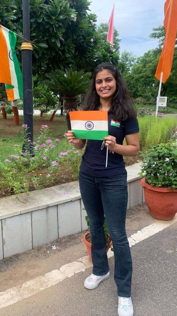 টোকিওয় হতাশা, খেলা ছাড়ার ভাবনা থেকে প্য়ারিসে পদকজয় মানু ভাকেরের