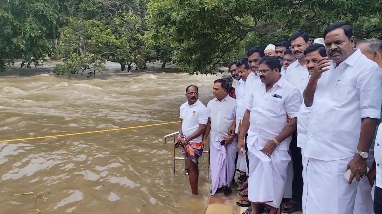 காவிரி ஆற்றில் நீர்வரத்து அதிகரிப்பு.. ஒகேனக்கல்லில் பாதுகாப்பு முன்னெச்சரிக்கை குறித்து எம்பி ஆ.மணி நேரில் ஆய்வு.