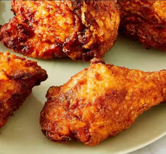 ਇਸ ਦੇ ਨਾਲ ਹੀ ਮੀਟ ਪ੍ਰੋਟੀਨ ਦੀ ਵੀ ਚੰਗੀ ਮਾਤਰਾ ਪ੍ਰਦਾਨ ਕਰਦਾ ਹੈ। ਨਾਨ-ਵੈਜ ਪ੍ਰੋਟੀਨ ਲਈ ਲੋਕ ਚਿਕਨ ਅਤੇ ਮਟਨ ਦਾ ਸੇਵਨ ਵੱਖ-ਵੱਖ ਤਰੀਕਿਆਂ ਨਾਲ ਕਰਦੇ ਹਨ।