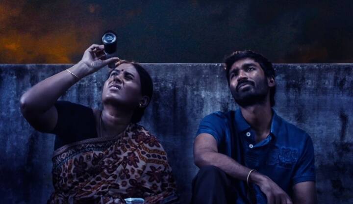 வேலையில்லா படத்தில் வரும் அம்மா அம்மா என்ற பாடலை அனிருத் இசையில் தனுஷ் பாடி இருந்தார்.