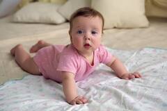 Parenting Tips: 6 મહિનાના બાળકની આ રીતે રાખો સંભાળ, માતા-પિતાને નહીં થવું પડે હેરાન