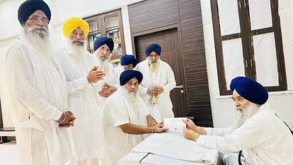 Sukhbir Badal's explanation will be discussed after the Jathedar of Akal Takht returns to India Punjab News: ਸੁਖਬੀਰ ਬਾਦਲ ਦੇ ਸਪੱਸ਼ਟੀਕਰਨ 'ਤੇ ਇਸ ਦਿਨ ਜਥੇਦਾਰ ਜਾਰੀ ਕਰਨਗੇ ਫੈਸਲਾ, ਕੀ ਸਿੰਘ ਸਾਹਿਬ ਧਾਰਮਿਕ ਸਜ਼ਾ ਲਾਉਣਗੇ ? 