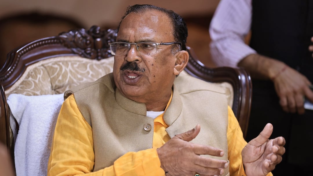 बांग्लादेशी और रोहिंग्याओं की धर पकड़ हो तेज, राजस्थान विधानसभा स्पीकर ने एसपी को दिए निर्देश Rajasthan Assembly speaker Vasudev Devnani says Raid started against Bangladeshi and Rohingya ANN बांग्लादेशी और रोहिंग्याओं की धर पकड़ हो तेज, राजस्थान विधानसभा स्पीकर ने एसपी को दिए निर्देश