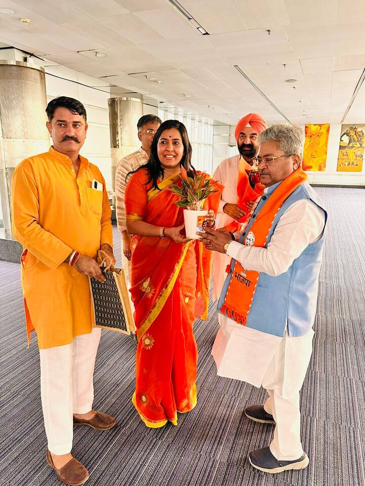 वहीं, जयपुर ग्रेटर की मेयर डॉ सौम्या गुर्जर 'एक पेड़ मां के नाम' अभियान को और गति दी है.