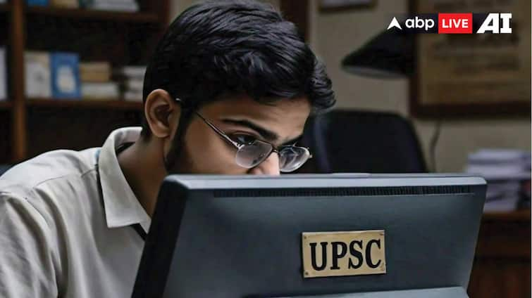 SP Leader Proposes Old UPSC Exam Pattern, Flays Current Objective Question Format SP Leader Proposes Old UPSC Exam Pattern, Flays Current Objective Question Format