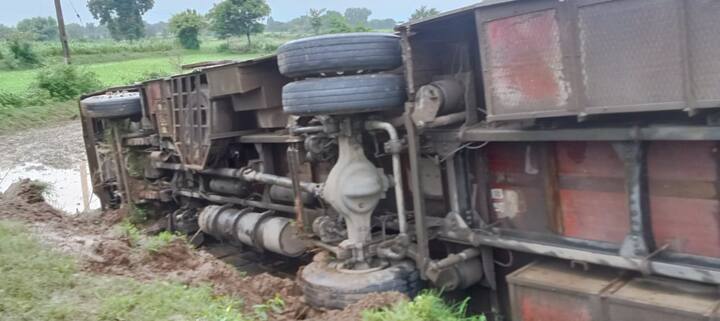 આ ઘટના રાજ્યના વાહન વ્યવહાર વિભાગ માટે ચિંતાનો વિષય બની શકે છે, અને રોડ સેફ્ટી માટેના વધુ પગલાં લેવાની જરૂરિયાત તરફ ધ્યાન દોરે છે.