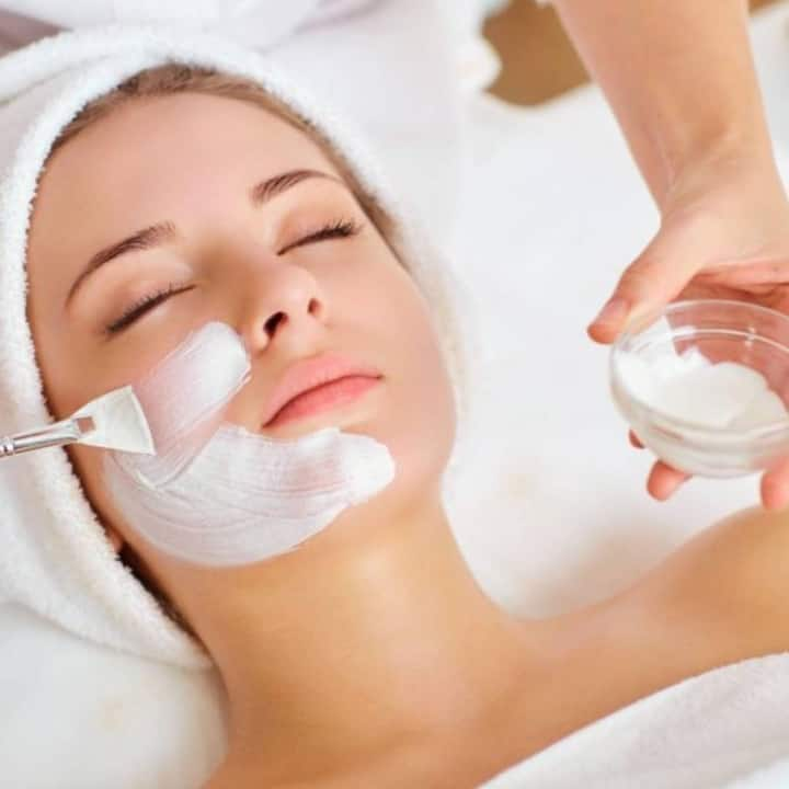 If you follow CTM (cleansing, toning, moisturizing) for skin care at night and use natural ingredients. Raw milk is a great cleanser and also apply rose water as a toner. Both these things work to improve complexion and make the skin healthy. Applying both these things on the face daily is very beneficial.