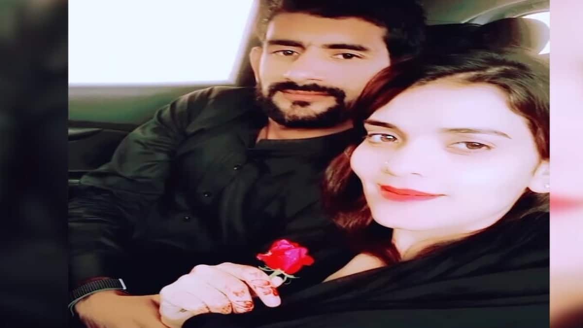 வீடியோ காலில் திருமணம்! கணவனை பார்க்க இந்தியாவிற்கு வந்த பாகிஸ்தான் பெண்!