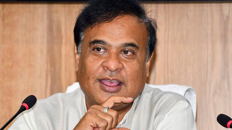 Assam CM Himanta Biswa Sarma posted on X only vegetarian food will served in government programs end VIP culture Assam: 'सरकारी कार्यक्रमों में परोसें सिर्फ शाकाहारी और सात्विक भोजन', असम CM हिमंत बिस्व सरमा का बड़ा फैसला