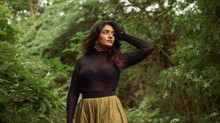 Eesha Rebba Latest Photos : హీరోయిన్ ఈషా రెబ్బా తన లేటెస్ట్ ఫోటోలను ఇన్​స్టాలో షేర్ చేసింది. అడవిలో వైల్డ్​గా ఫోజులిస్తూ.. ఫోటోషూట్ చేసింది.